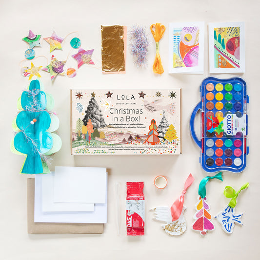 LOLA Christmas in a Box